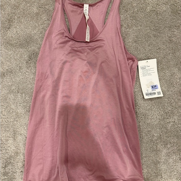Lululemon Essential Tank - Picture 4 of 6